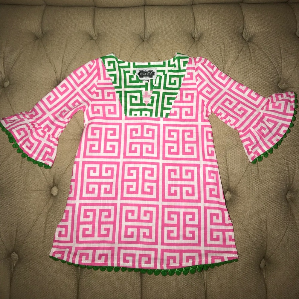 Dress.  Only wore once.  Great, like new condition